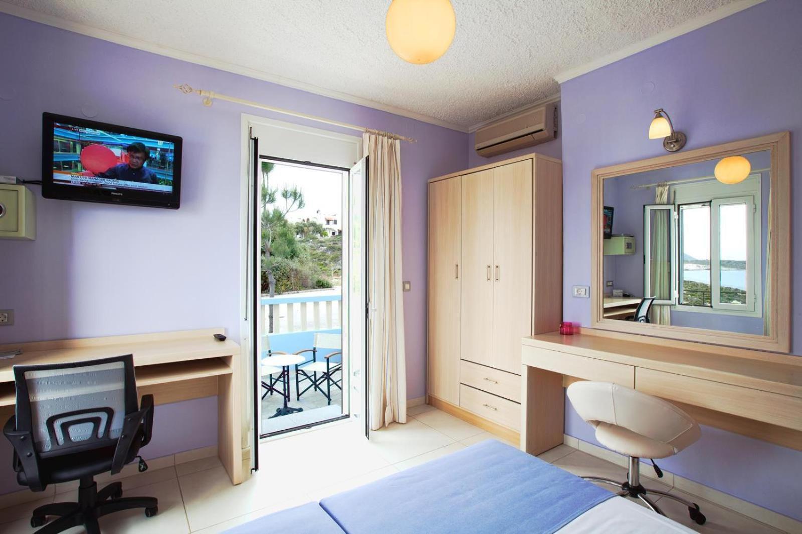 Giorgi'S Blue Apartments Kalathas Quarto foto