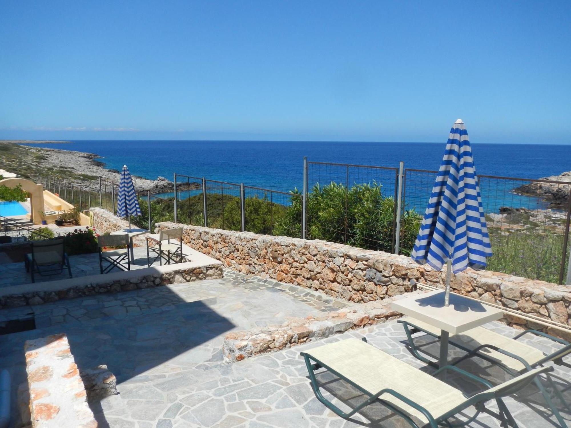 Giorgi'S Blue Apartments Kalathas Quarto foto