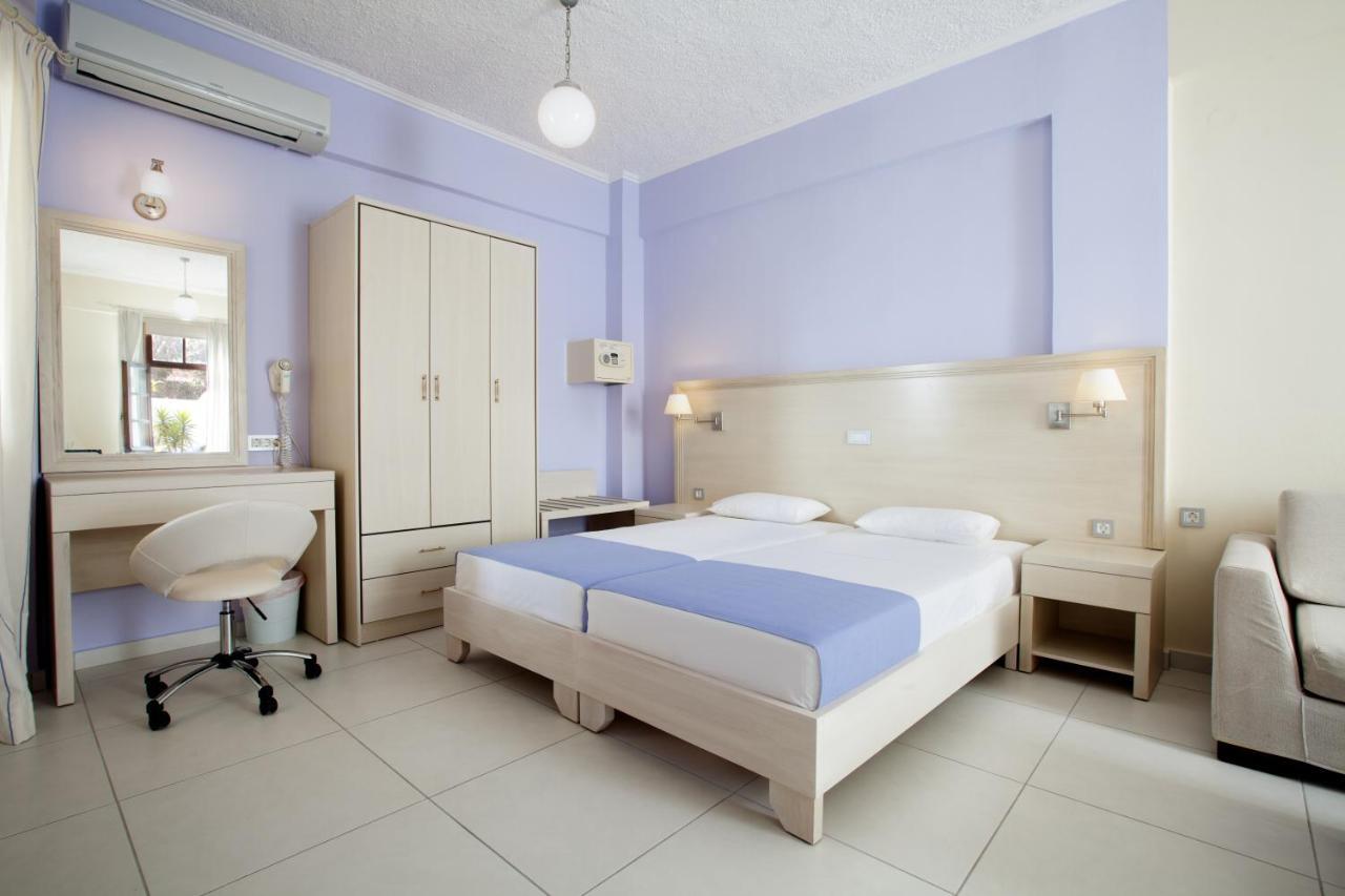 Giorgi'S Blue Apartments Kalathas Quarto foto