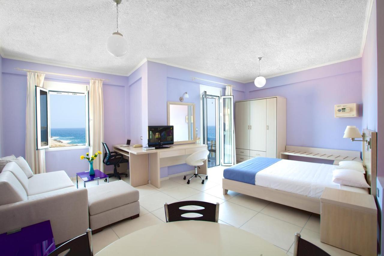 Giorgi'S Blue Apartments Kalathas Quarto foto